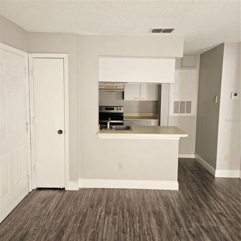 2550 N ALAFAYA TRAIL 6111, Orlando, FL 32826