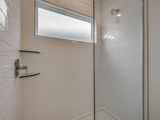 18016 Anthem Boulevard, Edmond, OK 73012