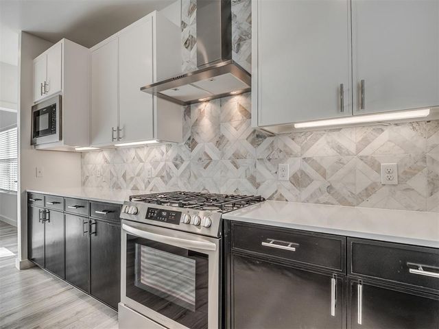 18016 Anthem Boulevard, Edmond, OK 73012