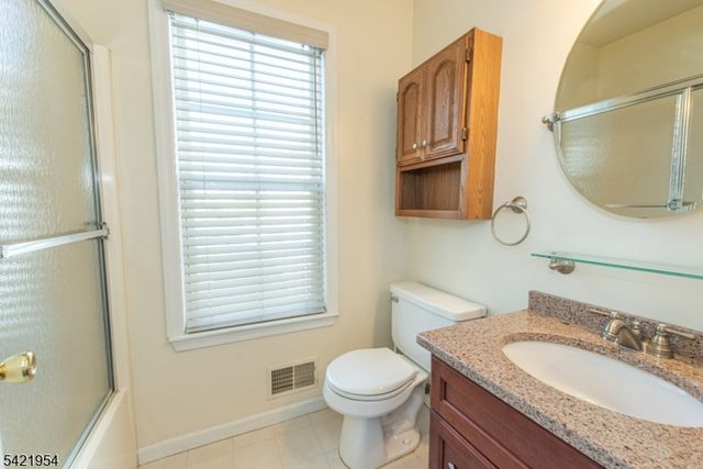 102 Appleton Way, Hanover Twp., NJ 07981