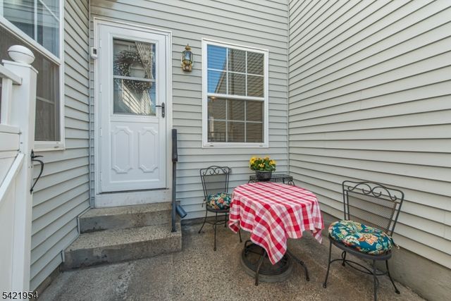 102 Appleton Way, Hanover Twp., NJ 07981
