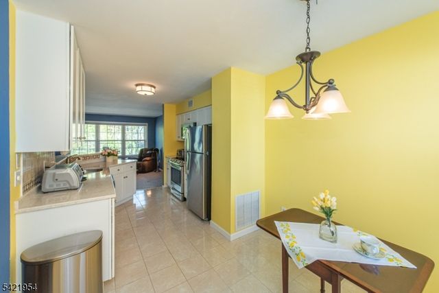 102 Appleton Way, Hanover Twp., NJ 07981