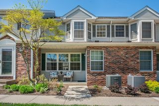 102 Appleton Way, Hanover Twp., NJ 07981