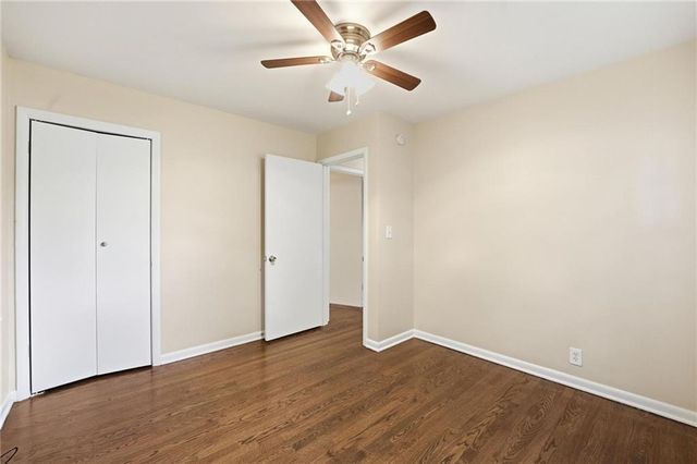 9310 Cottonwood Street, Lenexa, KS 66215