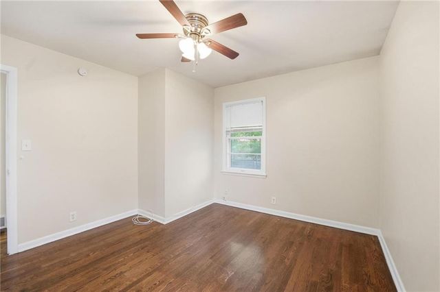 9310 Cottonwood Street, Lenexa, KS 66215