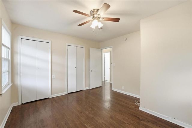9310 Cottonwood Street, Lenexa, KS 66215