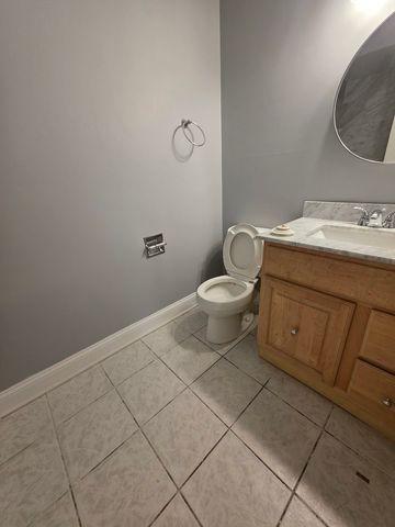 1195 Old Timber Court, Hoffman Estates, IL 60192