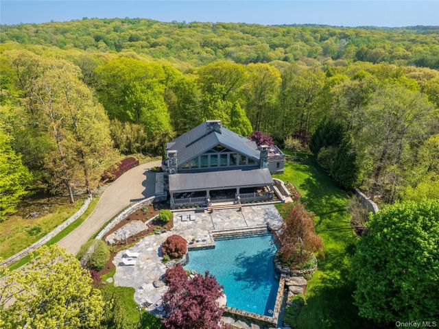 68 Quarry Lane, Bedford, NY 10506