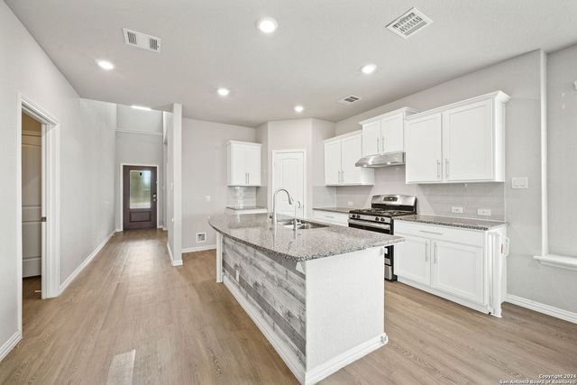 7875 Belmont Valley, San Antonio, TX 78253