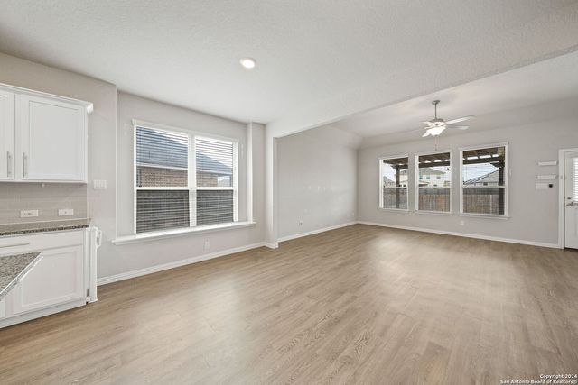 7875 Belmont Valley, San Antonio, TX 78253