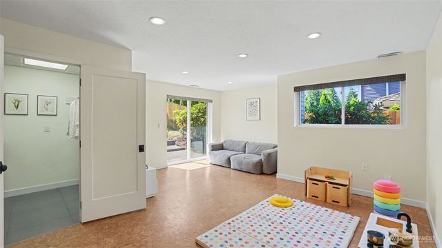 15617 SE Fairwood Boulevard, Renton, WA 98058