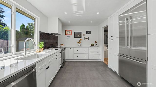 15617 SE Fairwood Boulevard, Renton, WA 98058