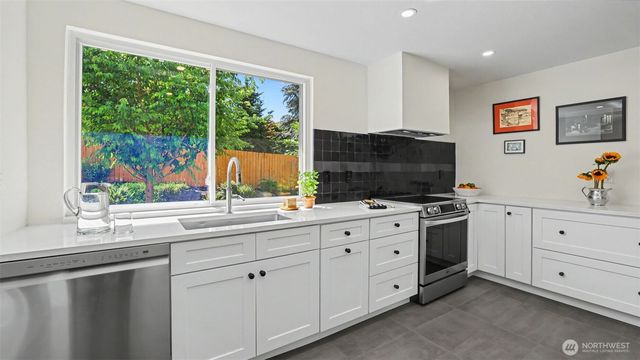 15617 SE Fairwood Boulevard, Renton, WA 98058