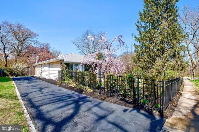 726 YALE RD, Bala Cynwyd, PA 19004