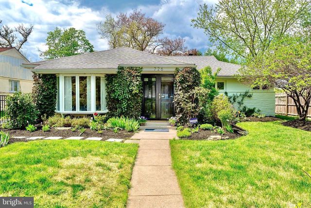 726 YALE RD, Bala Cynwyd, PA 19004