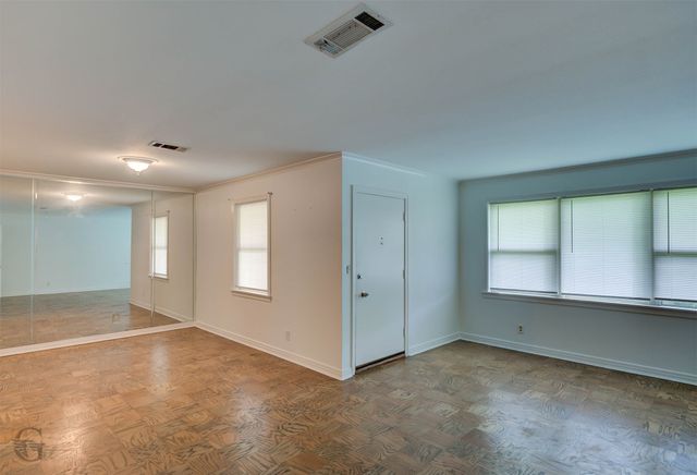 525 Haynes Avenue, Shreveport, LA 71105