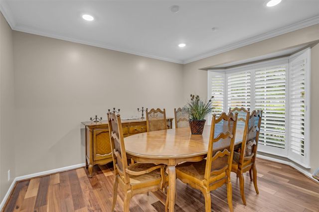 10051 Meadow Lake Lane, Houston, TX 77042