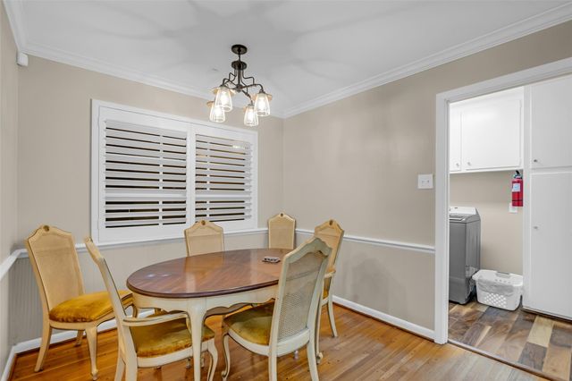 10051 Meadow Lake Lane, Houston, TX 77042