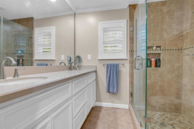10051 Meadow Lake Lane, Houston, TX 77042