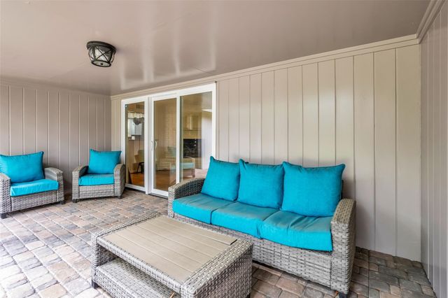 10051 Meadow Lake Lane, Houston, TX 77042