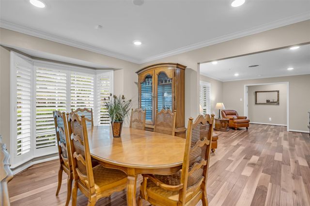 10051 Meadow Lake Lane, Houston, TX 77042