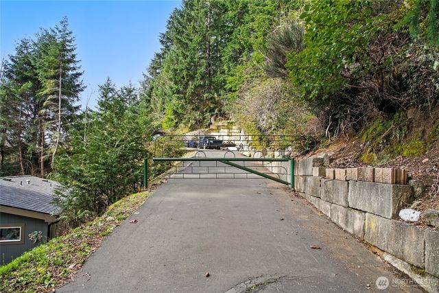 93 NE Marine View Drive, Belfair, WA 98528