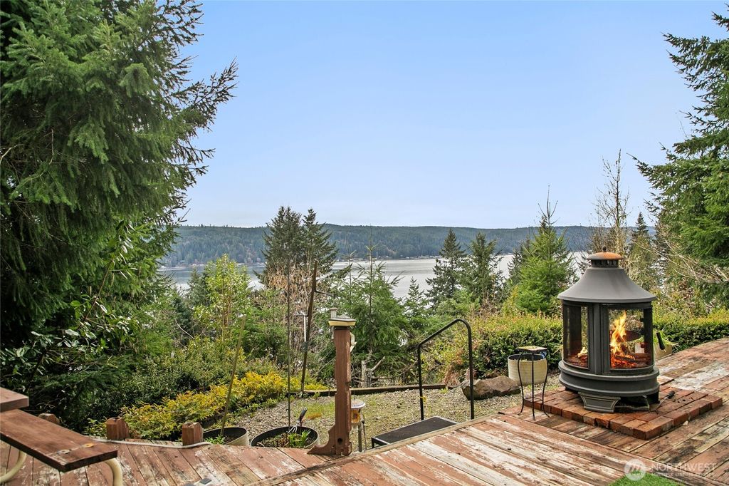 93 NE Marine View Drive, Belfair, WA 98528