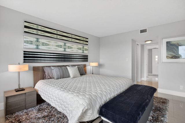 3503 Oaks Way 506, Pompano Beach, FL 33069