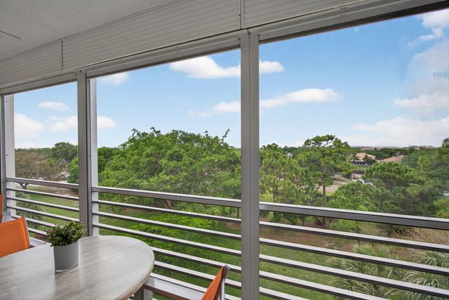 3503 Oaks Way 506, Pompano Beach, FL 33069