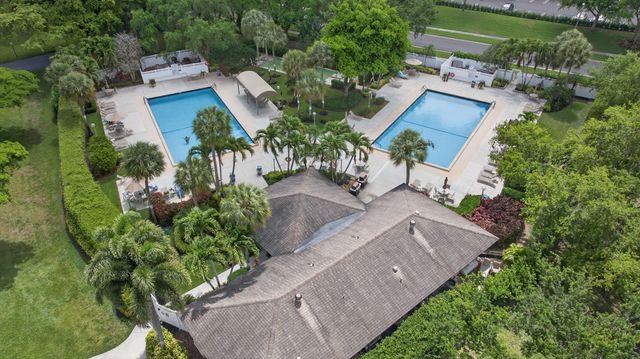 3503 Oaks Way 506, Pompano Beach, FL 33069