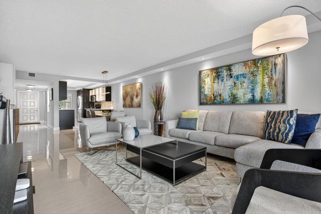 3503 Oaks Way 506, Pompano Beach, FL 33069