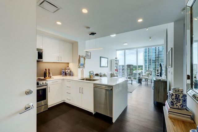 301 West Ave 1503, Austin, TX 78701