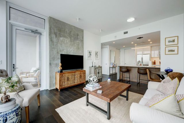 301 West Ave 1503, Austin, TX 78701