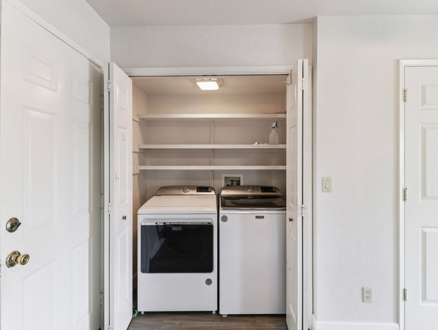 200 Ridgetop Drive, APT 4, Redding, CA 96003
