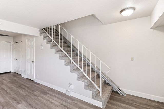 200 Ridgetop Drive, APT 4, Redding, CA 96003