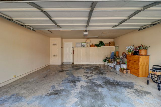 200 Ridgetop Drive, APT 4, Redding, CA 96003