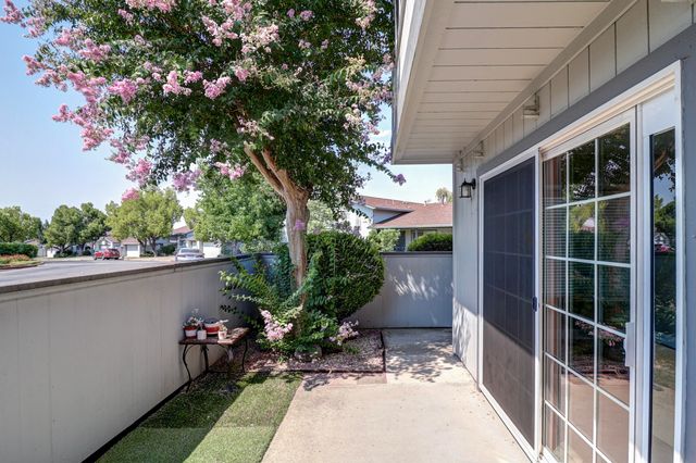 200 Ridgetop Drive, APT 4, Redding, CA 96003