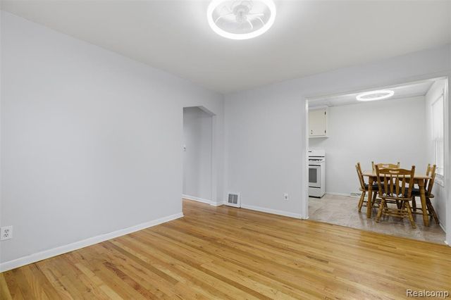 17263 Wood Street, Melvindale, MI 48122