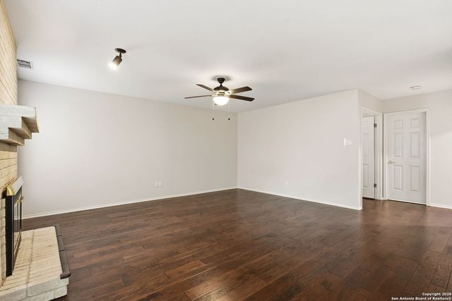 1155 Hedgestone, San Antonio, TX 78258