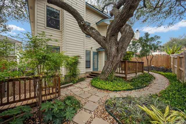 1155 Hedgestone, San Antonio, TX 78258