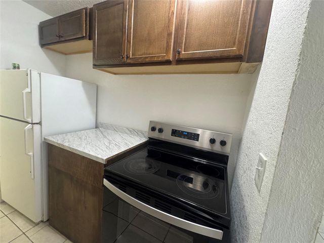 6619 S WEST SHORE BOULEVARD B, Tampa, FL 33616