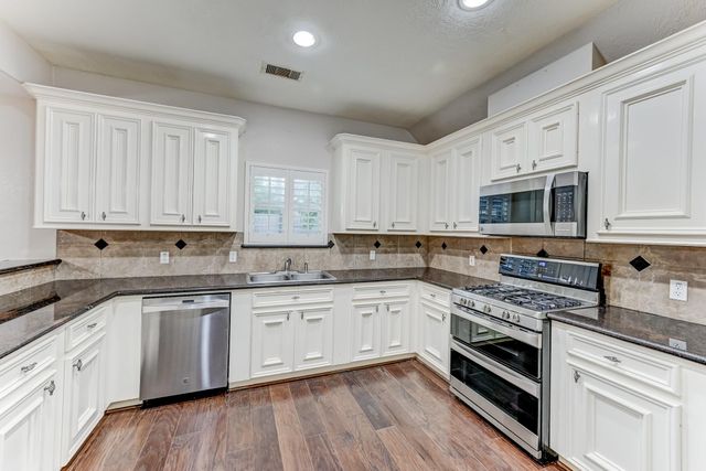 257 Palais Verde Road, Montgomery, TX 77356