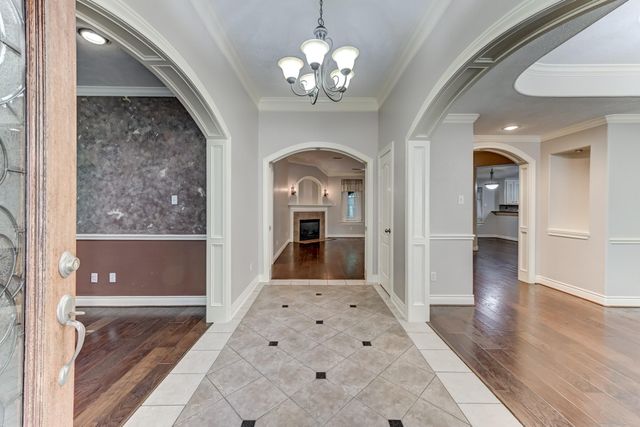 257 Palais Verde Road, Montgomery, TX 77356