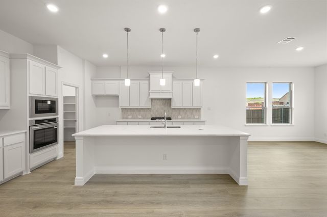 4304 Knight Street, Midlothian, TX 76065