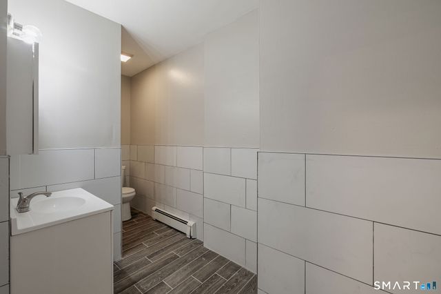 121 Hillview Avenue, Waterbury, CT 06704