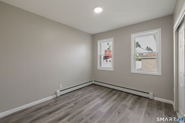 121 Hillview Avenue, Waterbury, CT 06704