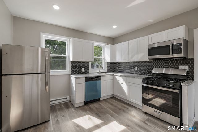 121 Hillview Avenue, Waterbury, CT 06704