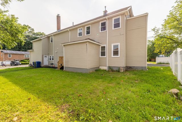 121 Hillview Avenue, Waterbury, CT 06704