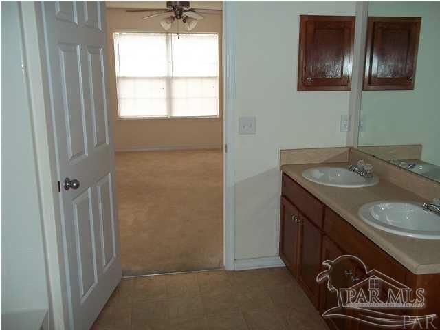 5121 Cocoa Dr, Pensacola, FL 32526