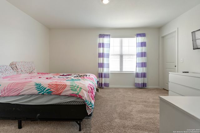 5507 Finch Canyon, Converse, TX 78109